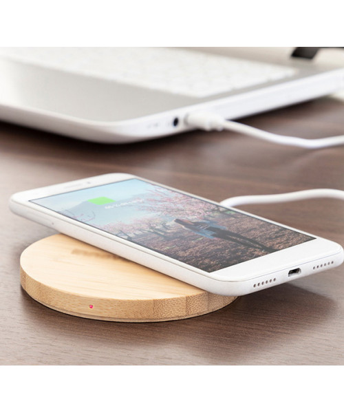 Incarcator wireless din bambus