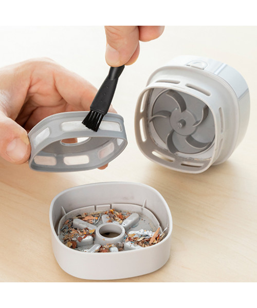 Mini aspirator portabil de birou