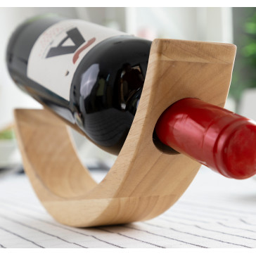 Suport din lemn pentru sticle de vin cu efect de plutire