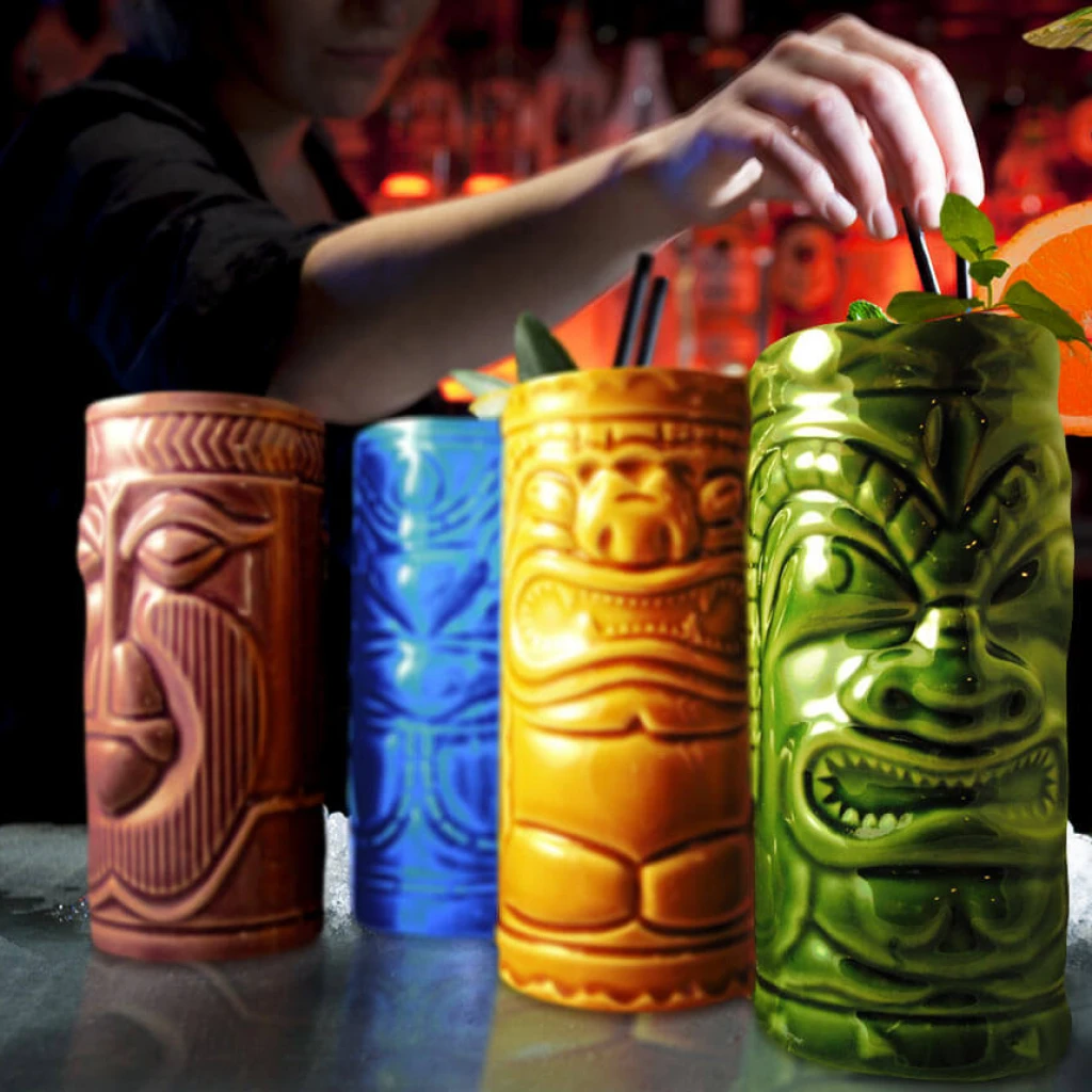 Set 4 Cani exotice din ceramica - Tiki Mugs